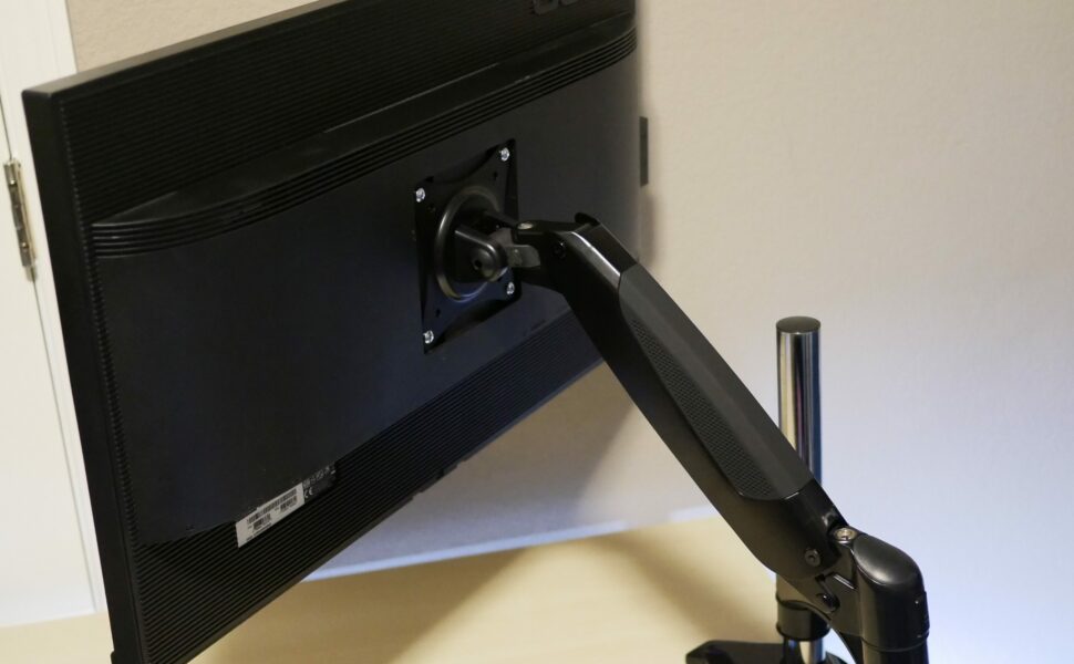 Arctic Z1-3D Monitor Arm Review