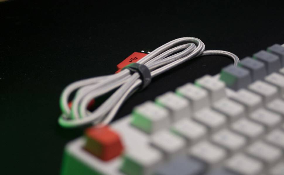 Xtrfy K4 Braided Cable with Red Accents